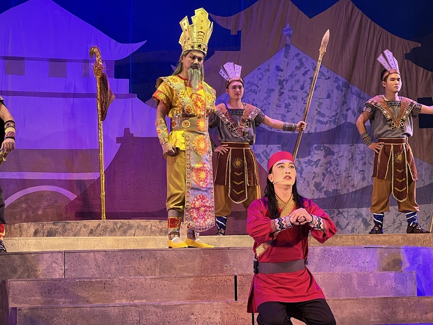 Cố tác giả Hoàng Luyện: 'Ai chết cũng giống nhau, khác là phần để lại…' - Ảnh 6.