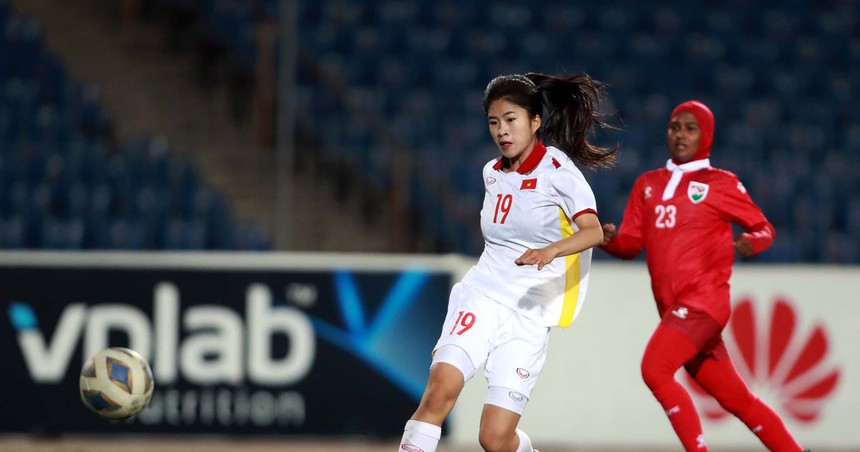 Câu chuyện của Thanh Nhã: Từ bóng đá phong trào, tới siêu phẩm ở SEA Games 32 - Ảnh 6.