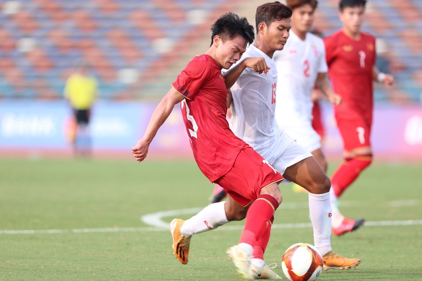 Tiếc cho HLV Troussier - Ảnh 1. Tiếc cho HLV Troussier - Ảnh 1.