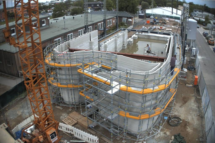 Chỉ tốn 140 tiếng trong một lần in, máy in 3D lớn nhất Châu Âu sắp "ra lò" một tòa nhà có kích thước rộng nhất từ trước đến nay - Ảnh 2.