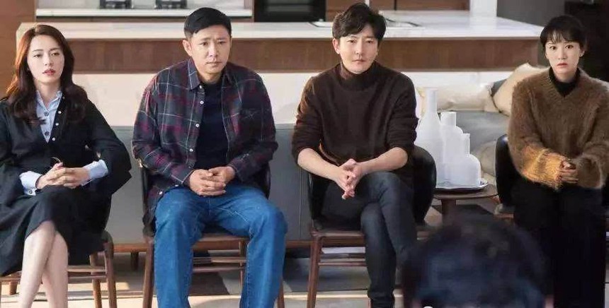 Mua chung cư cùng chị gái, chẳng mấy chốc hối hận vì hàng ngày phải đụng mặt: Làm hàng xóm với người thân chẳng phải chuyện dễ dàng - Ảnh 2.