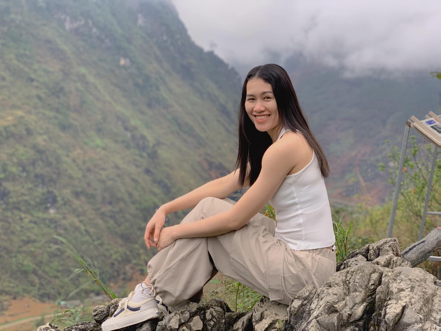 Phụ công 9X tài năng hàng đầu của bóng chuyền Việt Nam, vóc dáng quyến rũ, đa năng và cực mê du lịch - Ảnh 3.