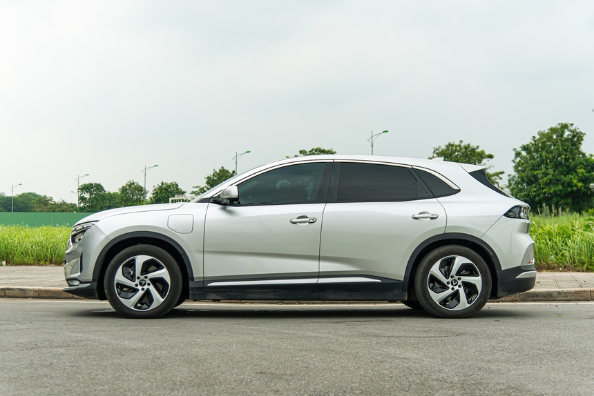 Kỹ sư ô tô trả lời 10 thắc mắc sau nửa năm dùng VinFast VF 8: Sống chung được với lỗi, lưu ý tránh hết bình, tiềm năng nâng cấp lớn - Ảnh 14.