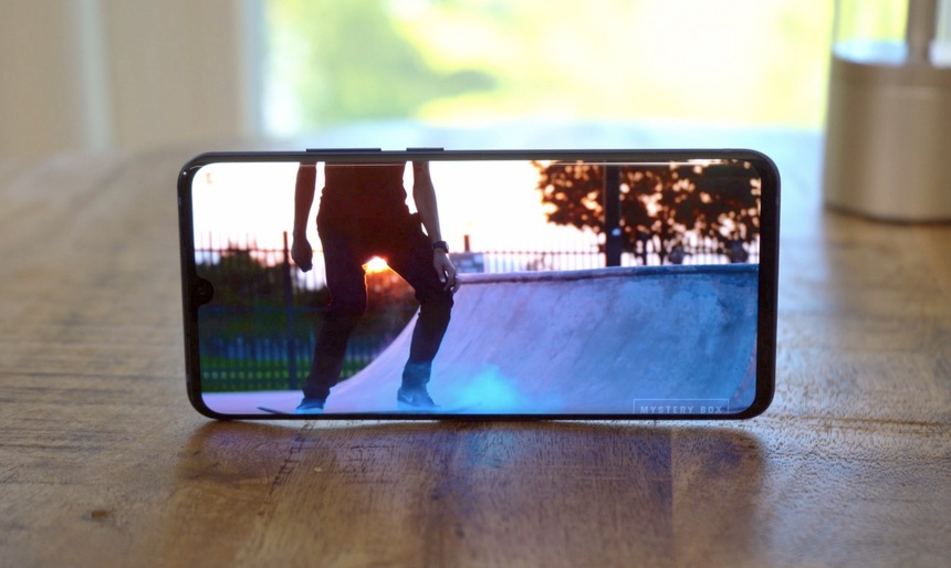 Hầu hết người dùng ghét màn hình cong, nhưng đây là lý do tôi lại nằm trong số ít yêu thích thiết kế này - Ảnh 5.