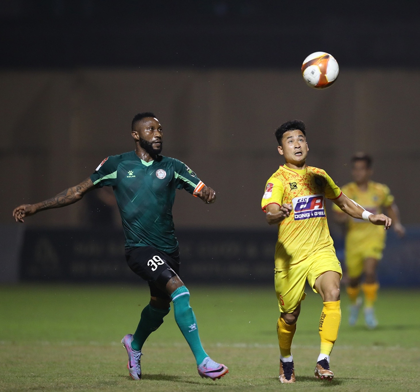 Người quan sát: Lãng phí... - Ảnh 1. Người quan sát: Lãng phí... - Ảnh 1.