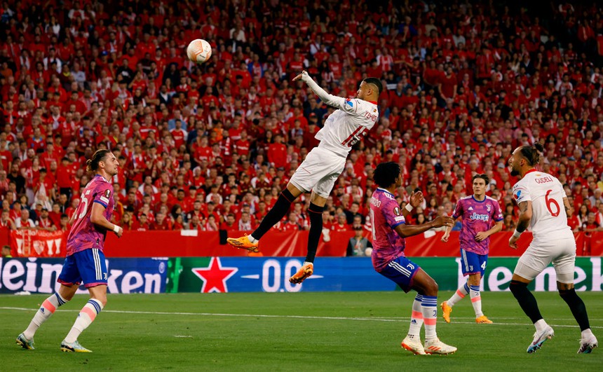 Roma đối đầu Sevilla tại chung kết Europa League, West Ham vào chung kết Europa Conference League - Ảnh 3.