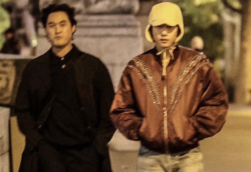 Xuất hiện video mới, V BTS và Jennie Blackpink nay nắm tay đi dạo lãng mạn ở Paris? - Ảnh 6.