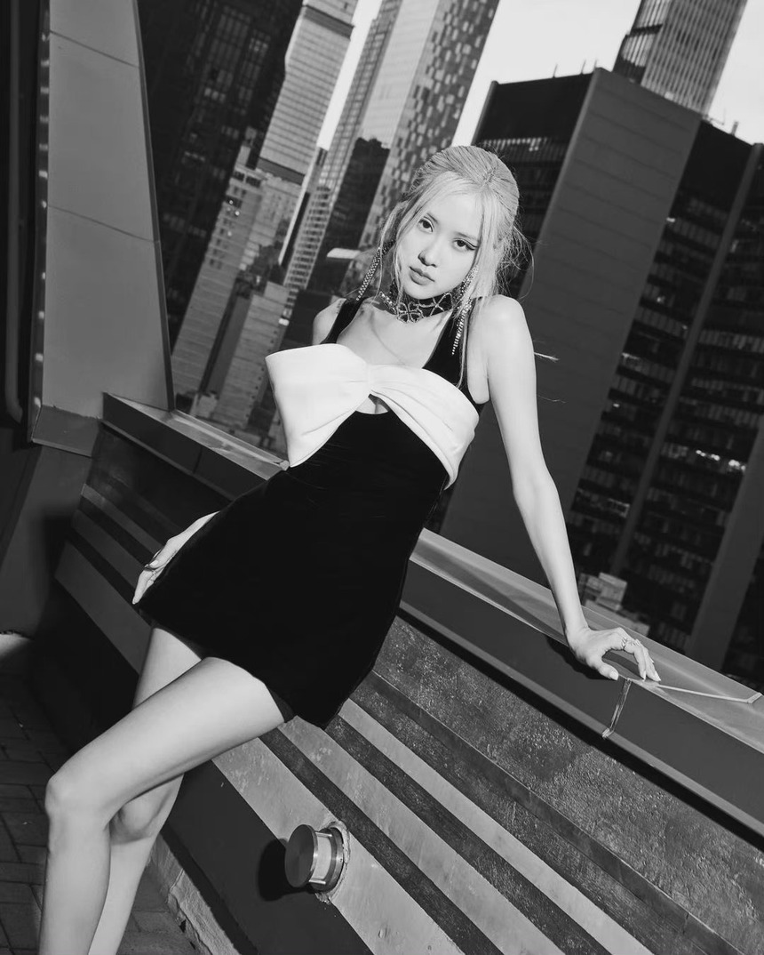 Jennie Blackpink nhận lời khuyên từ Rosé trước khi tham dự Met Gala 2023 - Ảnh 7.