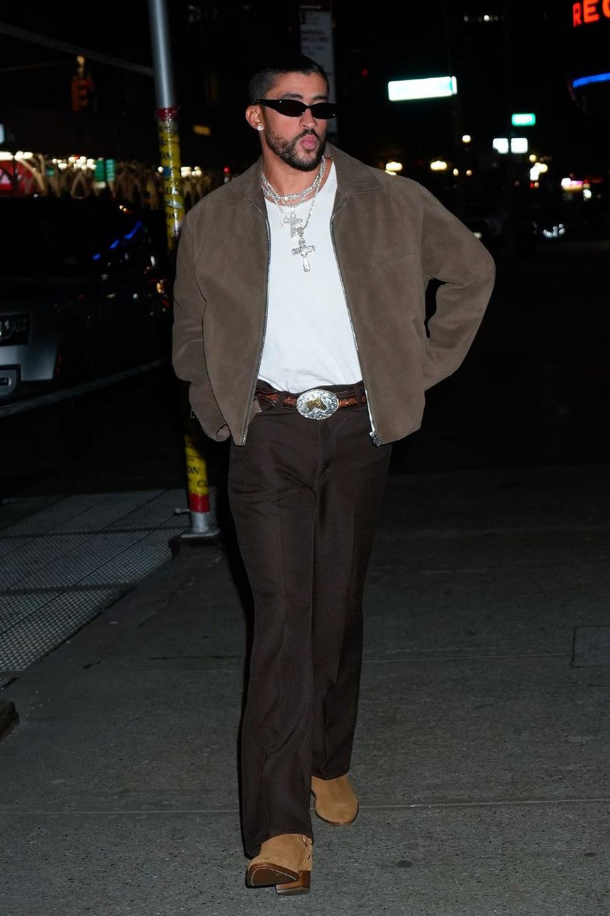 Tiệc hậu Met Gala 2023 - nơi các IT Girl bắt đầu bung xõa: Kendall gây choáng với body siêu thực, Kylie hóa queen, có nàng diện áo in tiếng Việt - Ảnh 16.