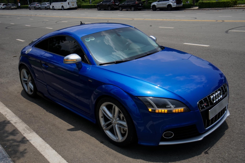 Mua xe được gần 1 năm rồi bán, chủ xe Audi TT chia sẻ: 'Bán xe 800 triệu, riêng tiền độ lại đã tốn 600 triệu đồng' - Ảnh 2.