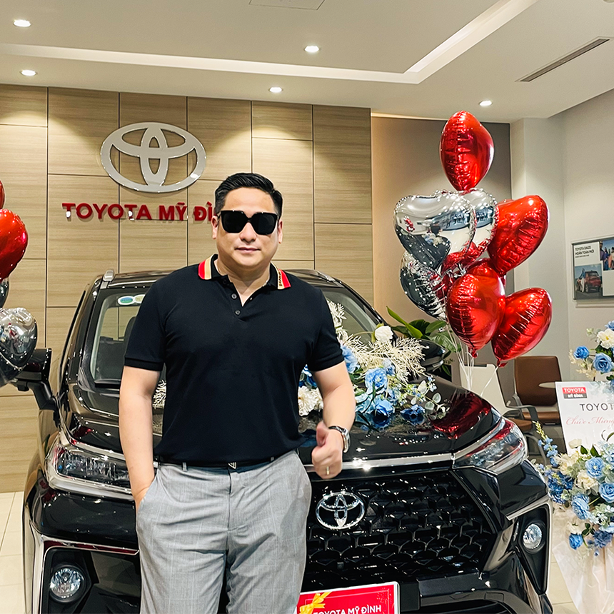 Chưa có xe phục vụ đại gia đình, diễn viên Minh Tiệp tậu Toyota Veloz Cross đúng dịp Tết Độc lập  - Ảnh 4.