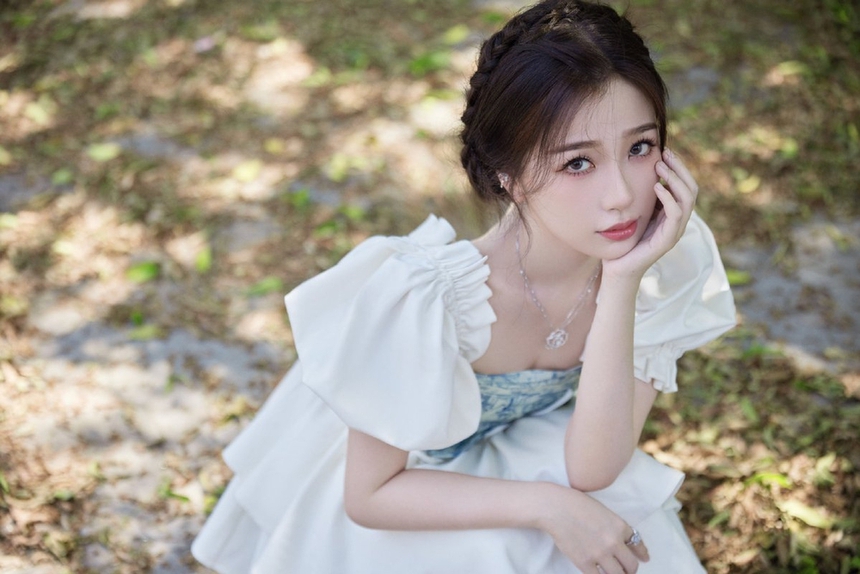 Ngu Thư Hân kết đôi với Ngô Lỗi, liệu có gây sốt như Triệu Lộ Tư? - Ảnh 4.