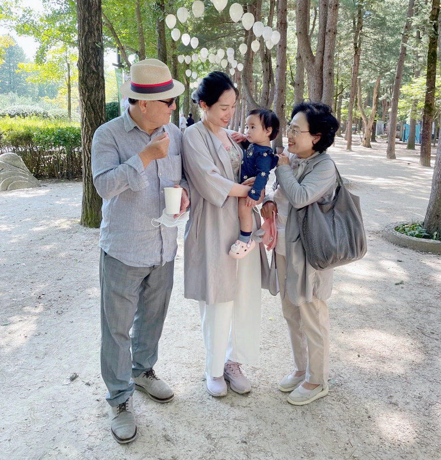 Cựu tiếp viên trưởng kể chuyện làm dâu Hàn: Bố mẹ chồng cực tâm lý, từng chia tay rồi vội tái hợp vì câu nói  "Anh sợ mất em" - Ảnh 4.