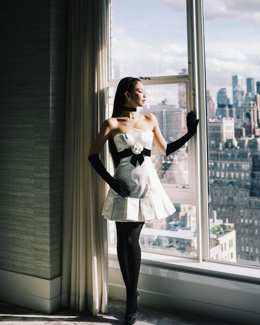 Jennie (BLACKPINK) đích thân "xả" ảnh lần đầu dự Met Gala, gửi lời cảm ơn đặc biệt tới Chanel - Ảnh 2.