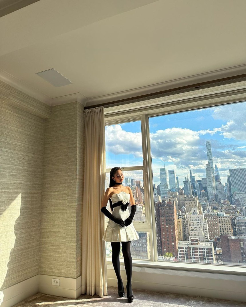 Jennie (BLACKPINK) đích thân "xả" ảnh lần đầu dự Met Gala, gửi lời cảm ơn đặc biệt tới Chanel - Ảnh 3.