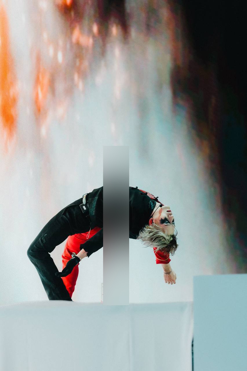 Nam idol tỏa sáng ở trời Tây không kém BLACKPINK: Gây sốc với vũ đạo ở Coachella, lần đầu đi Met Gala ấn tượng thế nào? - Ảnh 7. Nam idol tỏa sáng ở trời Tây không kém BLACKPINK: Gây sốc với vũ đạo ở Coachella, lần đầu đi Met Gala ấn tượng thế nào? - Ảnh 7.