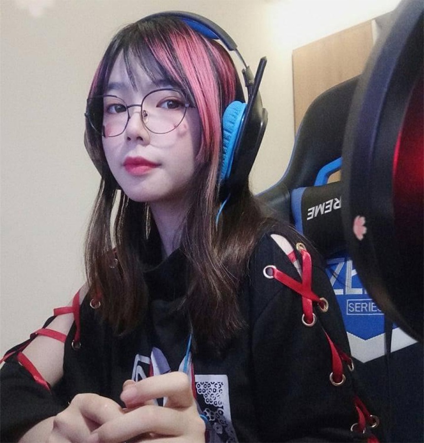 Hậu trường: MC Remind nghỉ ngang làm việc văn phòng và cú 'comeback' ngoạn mục - Ảnh 2.