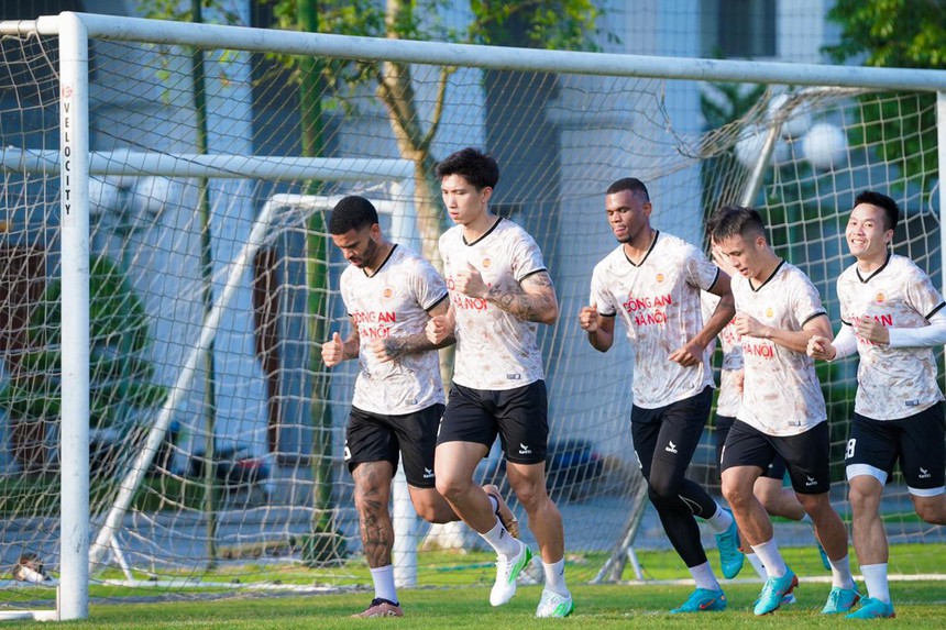 Bóng đá Việt Nam ngày 21/5: Khánh Hòa vs Bình Dương (17h00), TPHCM vs Công an Hà Nội (19h15) - Ảnh 3.