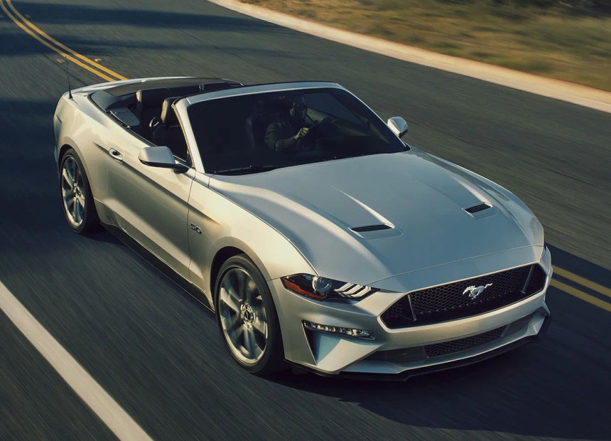 Ra mắt biệt đội cảnh sát sử dụng siêu xe tiền tỷ - Ảnh 1.