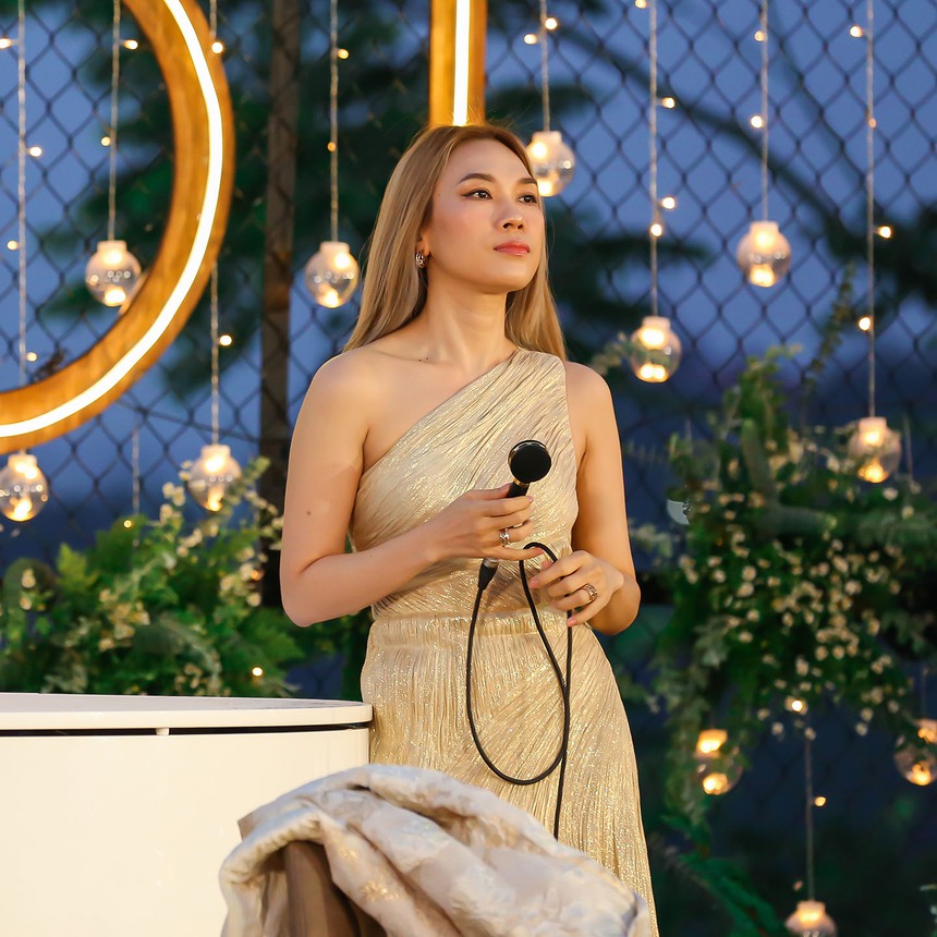 Mỹ Tâm tiếp tục phát hành ca khúc thứ 2 trong đêm nhạc online My Soul 1981 - Ảnh 2. Mỹ Tâm tiếp tục phát hành ca khúc thứ 2 trong đêm nhạc online My Soul 1981 - Ảnh 2.