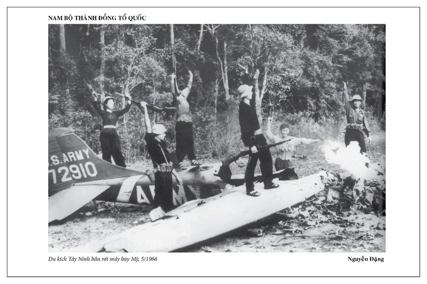 Vinh danh những nhiếp ảnh gia của TTXVN (kỳ 5): Người du kích Nam bộ trong ảnh Nguyễn Đặng - Ảnh 2. Vinh danh những nhiếp ảnh gia của TTXVN (kỳ 5): Người du kích Nam bộ trong ảnh Nguyễn Đặng - Ảnh 2.