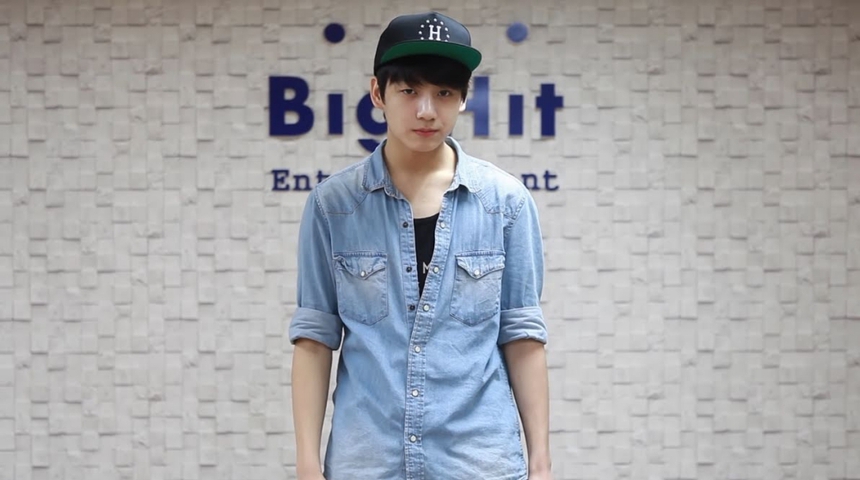 Sức khỏe tinh thần của các hậu bối BTS được quan tâm hàng đầu - Ảnh 3. Sức khỏe tinh thần của các hậu bối BTS được quan tâm hàng đầu - Ảnh 3.