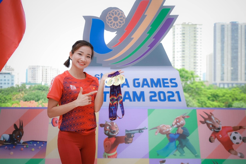 Nguyễn Thị Oanh 'lột xác' với style đời thường, nữ tính dịu dàng hiếm thấy - Ảnh 3. Nguyễn Thị Oanh 'lột xác' với style đời thường, nữ tính dịu dàng hiếm thấy - Ảnh 3.