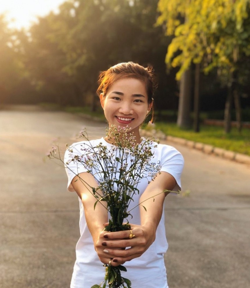 Nguyễn Thị Oanh 'lột xác' với style đời thường, nữ tính dịu dàng hiếm thấy - Ảnh 12. Nguyễn Thị Oanh 'lột xác' với style đời thường, nữ tính dịu dàng hiếm thấy - Ảnh 12.