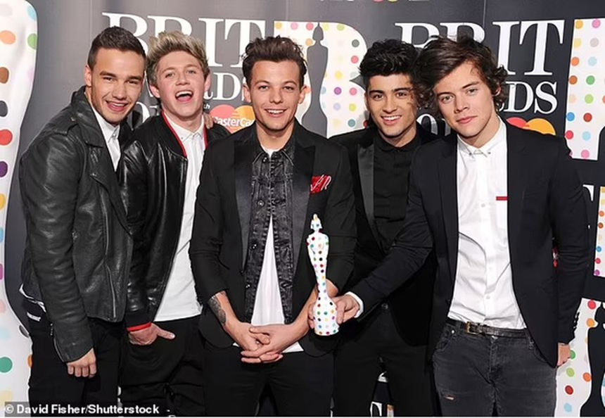 One Direction lại làm dấy lên hy vọng tái hợp - Ảnh 8. One Direction lại làm dấy lên hy vọng tái hợp - Ảnh 8.