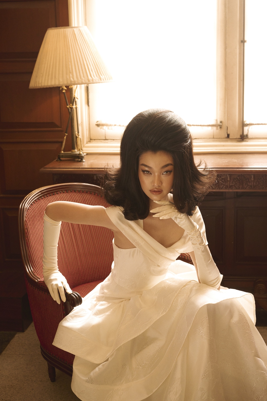 Những trang phục cổ điển ấn tượng của NTK Đỗ Mạnh Cường - Ảnh 2.