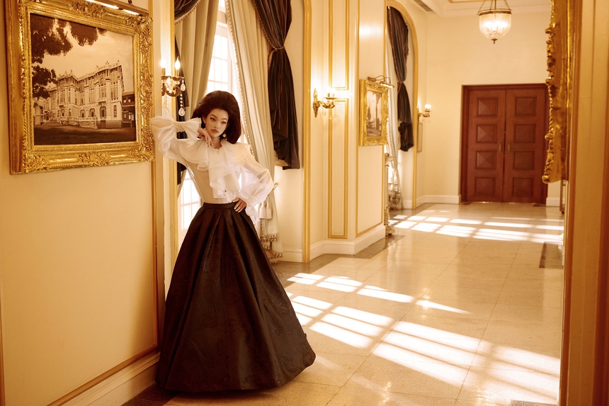 Những trang phục cổ điển ấn tượng của NTK Đỗ Mạnh Cường - Ảnh 22.