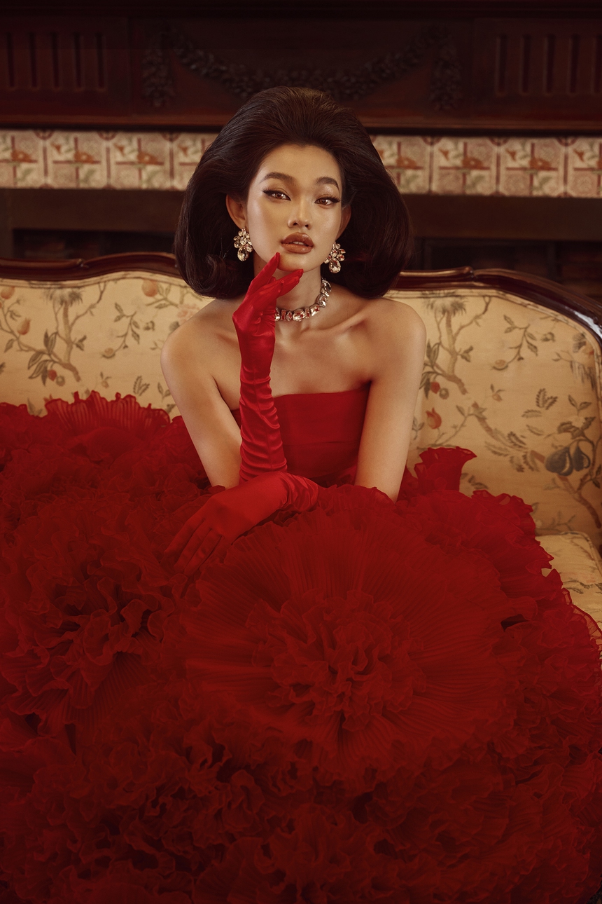 Những trang phục cổ điển ấn tượng của NTK Đỗ Mạnh Cường - Ảnh 26.