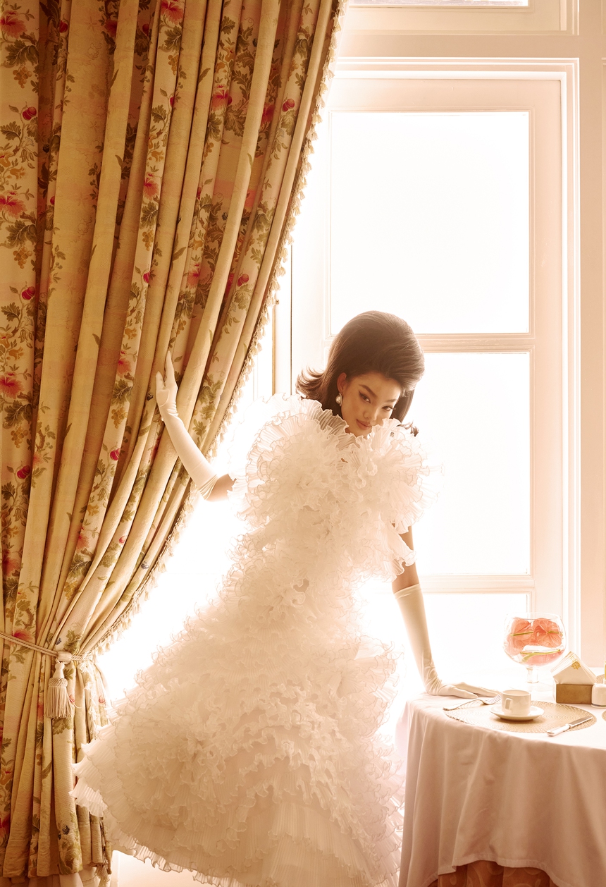 Những trang phục cổ điển ấn tượng của NTK Đỗ Mạnh Cường - Ảnh 5.