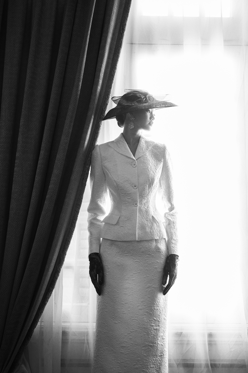 Những trang phục cổ điển ấn tượng của NTK Đỗ Mạnh Cường - Ảnh 9.