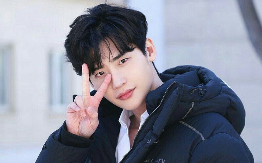 Việt Nam là điểm đến cuối cùng trong fanmeeting tour của Lee Jong Suk - Ảnh 1. Việt Nam là điểm đến cuối cùng trong fanmeeting tour của Lee Jong Suk - Ảnh 1.