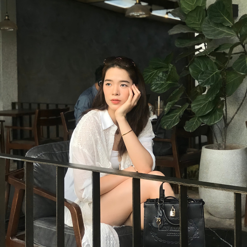 Phụ công Lê Thanh Thuý đón sinh nhật tuổi 28 cùng 'hội chị em bạn dì', fan ngỡ ngàng trước rừng nhan sắc - Ảnh 11.