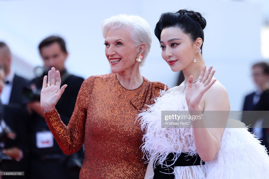 Phạm Băng Băng tiếp tục sải bước tại thảm đỏ Cannes với mẹ tỷ phú Elon Musk - Ảnh 5. Phạm Băng Băng tiếp tục sải bước tại thảm đỏ Cannes với mẹ tỷ phú Elon Musk - Ảnh 5.