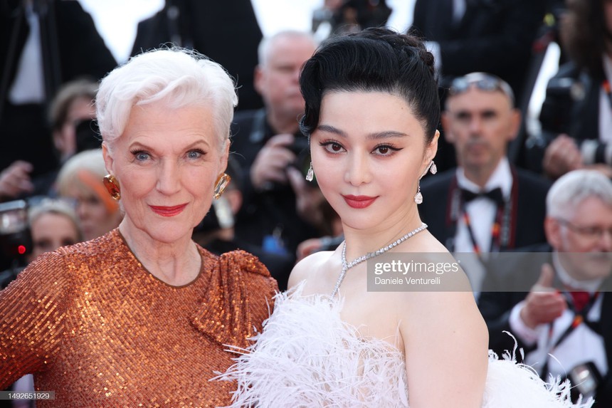 Phạm Băng Băng tiếp tục sải bước tại thảm đỏ Cannes với mẹ tỷ phú Elon Musk - Ảnh 7. Phạm Băng Băng tiếp tục sải bước tại thảm đỏ Cannes với mẹ tỷ phú Elon Musk - Ảnh 7.
