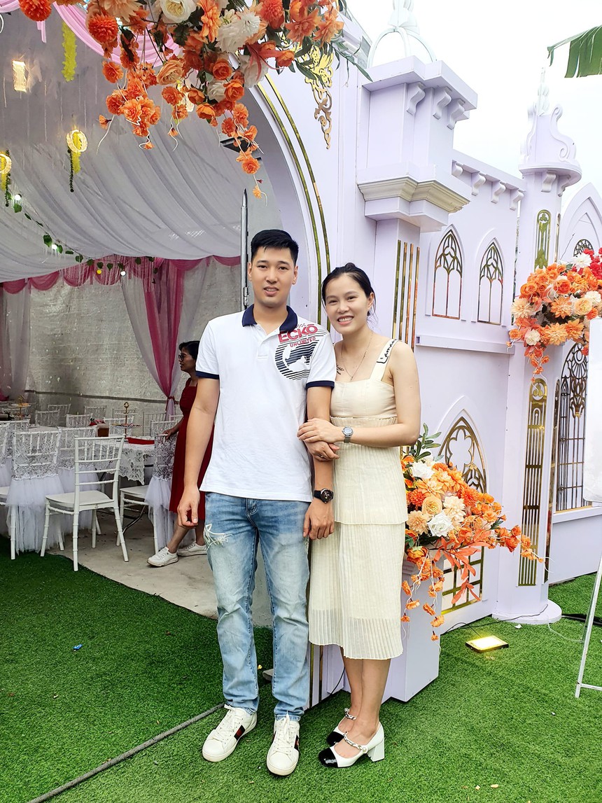 Nhan sắc Phạm Thị Huệ, chủ công 'nấm lùn' giã từ bóng chuyền sau 13 năm gắn bó - Ảnh 12. Nhan sắc Phạm Thị Huệ, chủ công 'nấm lùn' giã từ bóng chuyền sau 13 năm gắn bó - Ảnh 12.