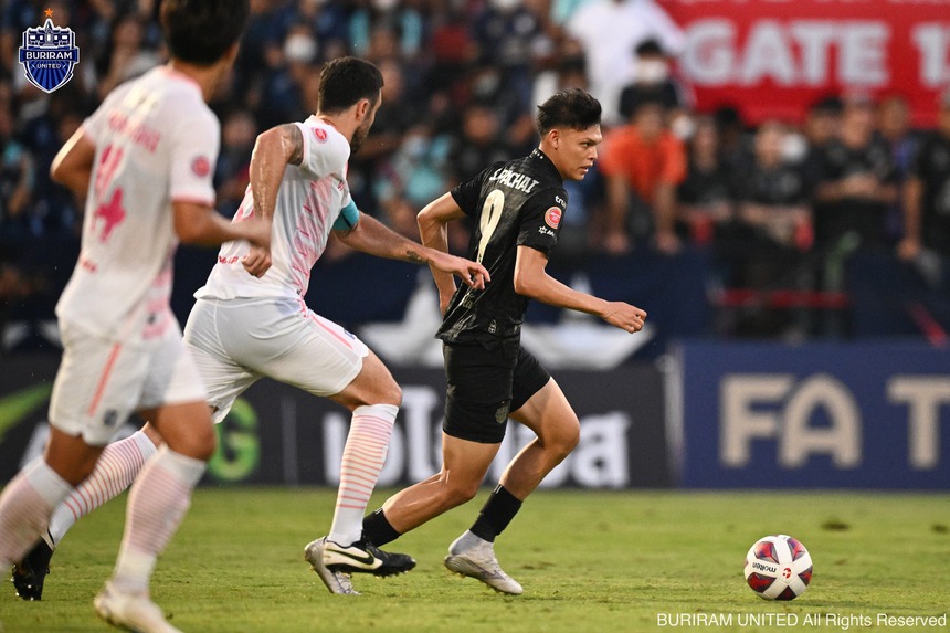 Bóng đá Thái Lan chứng kiến cú sốc bản quyền truyền hình - Ảnh 1.