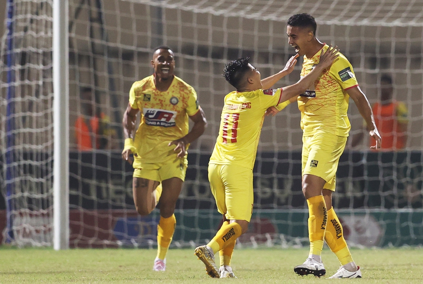 Vòng 9 Night Wolf  V-League 2023: Tách tốp - Ảnh 1.