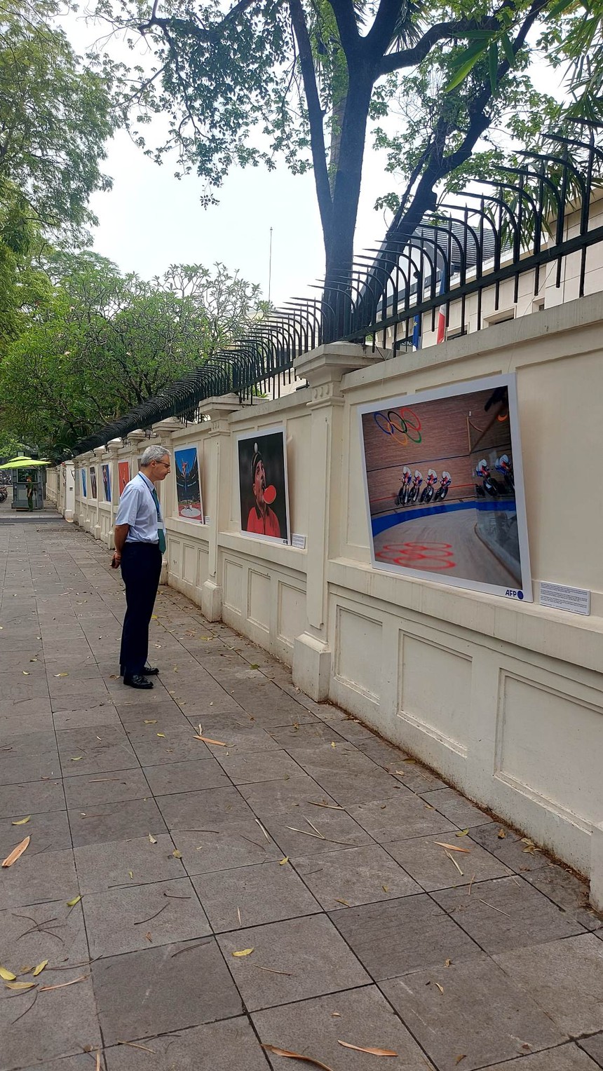 Triển lãm Đường tới Olympics 2024 - Ảnh 1. Triển lãm Đường tới Olympics 2024 - Ảnh 1.