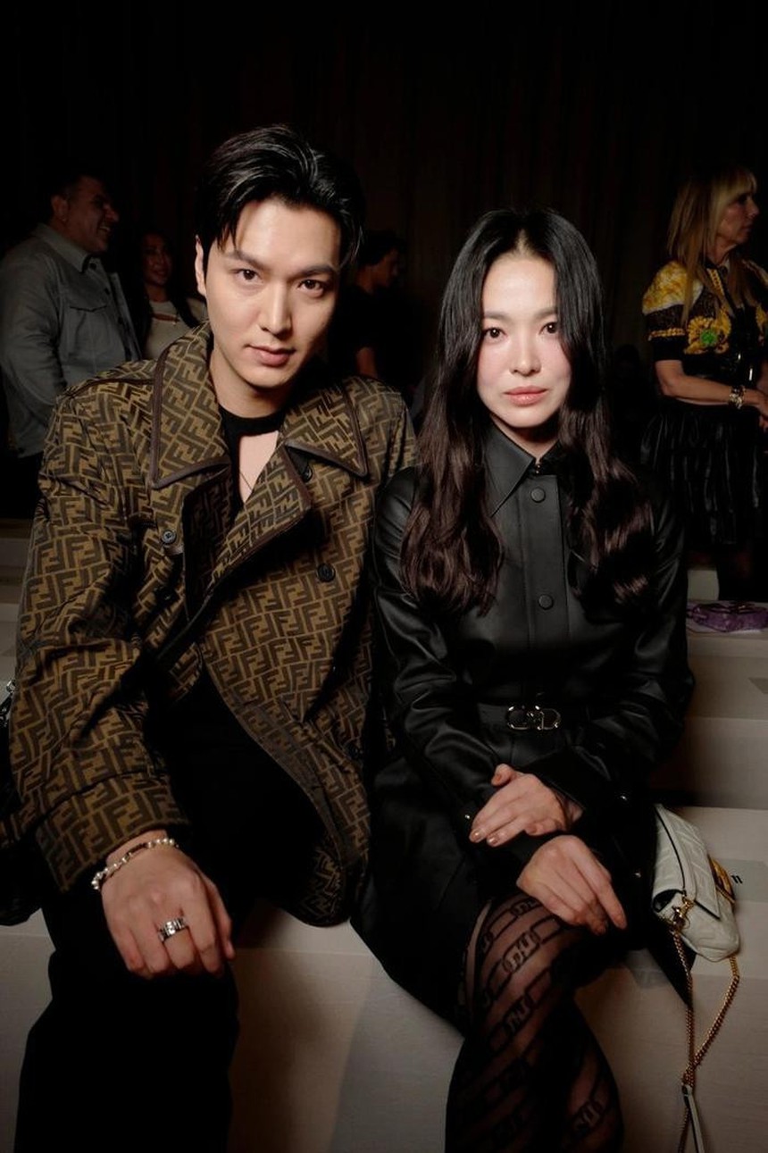 Vì sao Song Hye Kyo liên tục bị đồn hẹn hò nam thần Lee Min Ho? - Ảnh 3.