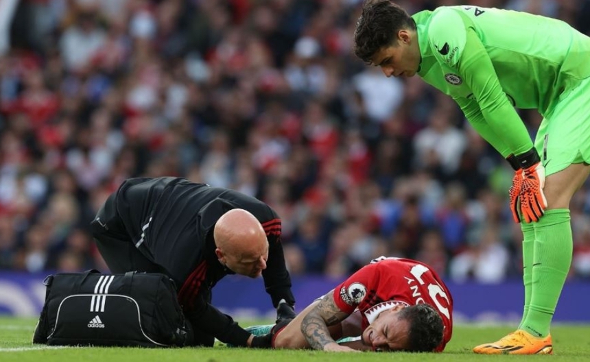 Antony dính chấn thương cực nặng, HLV Ten Hag 'lo sốt vó' cho chung kết FA Cup - Ảnh 4.