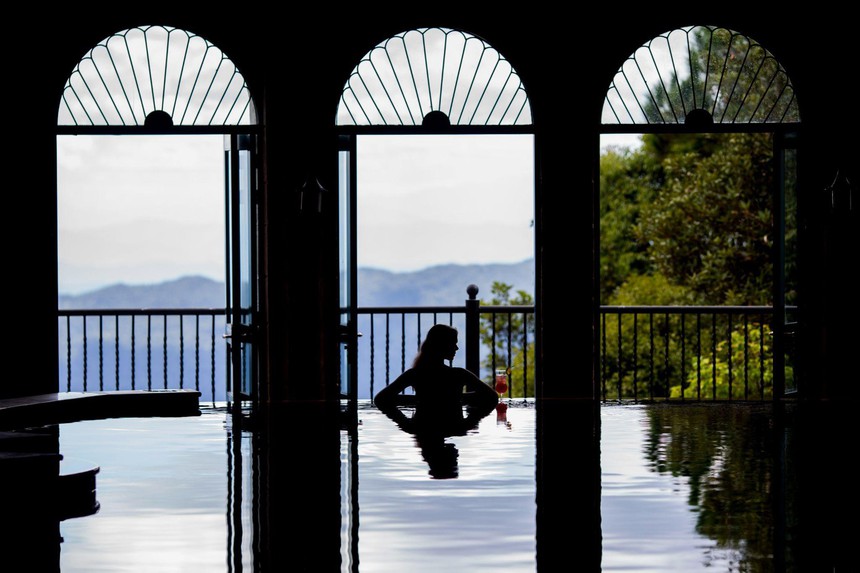 Khám phá những tọa độ nghỉ dưỡng "hot" nhất Đà Nẵng mùa DIFF 2023 - Ảnh 4.