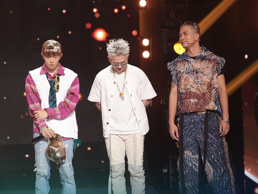 Rap Việt mùa 3 tập 1:  Andree ‘trắng tay’, thí sinh 17 tuổi khiến khán giả bùng nổ - Ảnh 4.