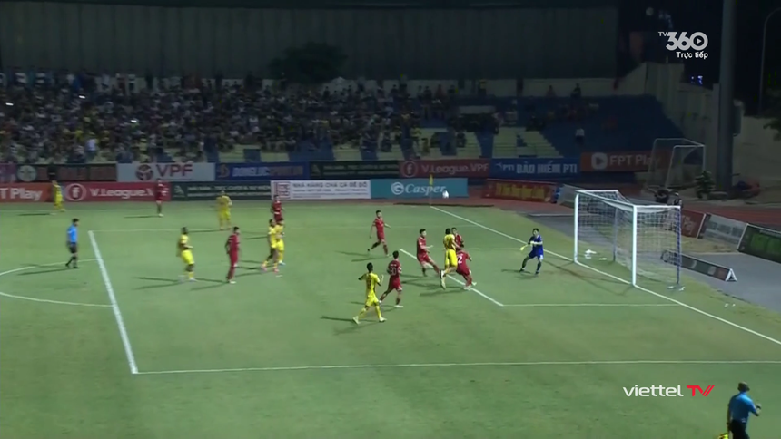 Ngoại binh tỏa sáng, Thanh Hóa lội ngược dòng kịch tính trước Viettel, củng cố ngôi đầu trên BXH V-League - Ảnh 5.