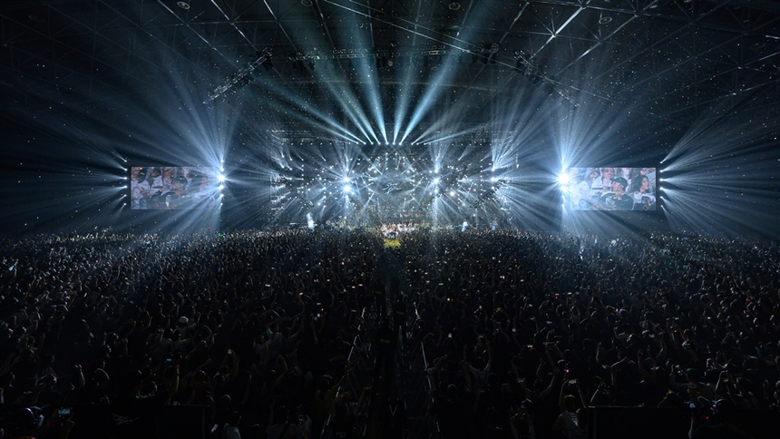 Bữa tiệc đa màu sắc trong 'Show của Đen' - Ảnh 9. Bữa tiệc đa màu sắc trong 'Show của Đen' - Ảnh 9.