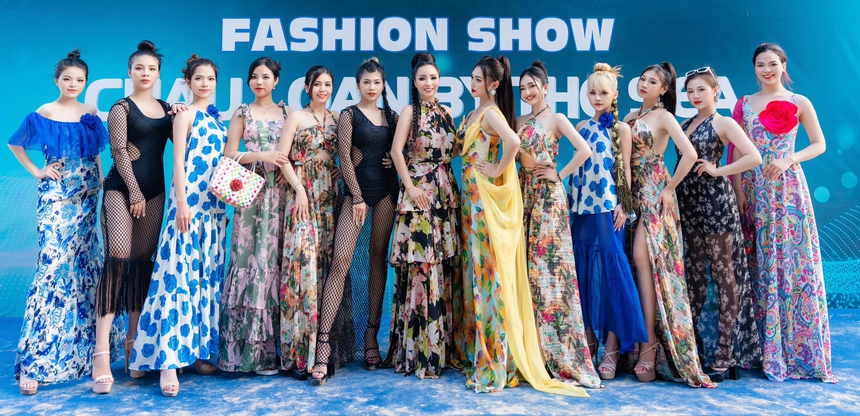 NTK Châu Loan ra mắt 5 BST tại show diễn "Chau Loan By The Sea" - Ảnh 1.