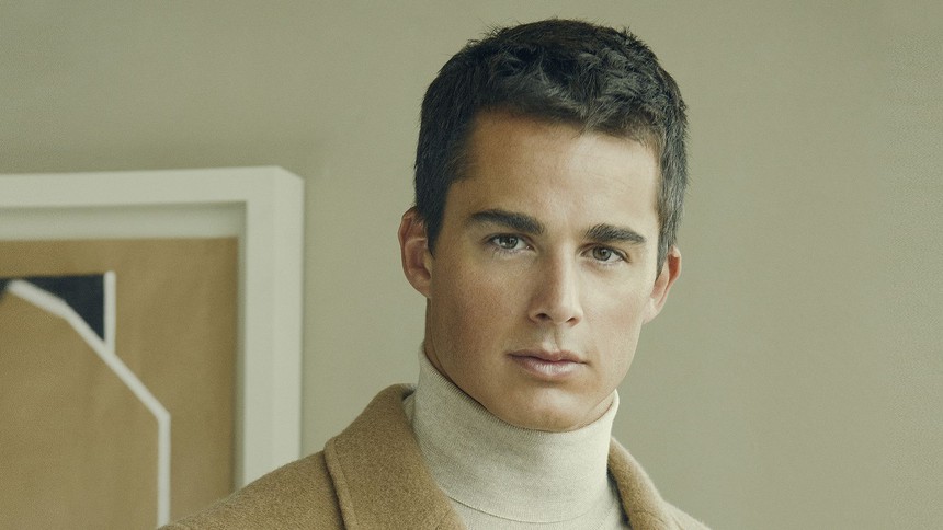 “Thầy giáo dạy toán đẹp trai nhất thế giới” phải nghỉ dạy vì học trò không tập trung học được bây giờ ra sao? - Ảnh 9.